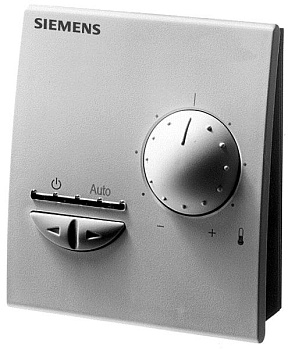 Комнатнный модуль с задающим устройством, переключателем режимов и скоростей вентилятора