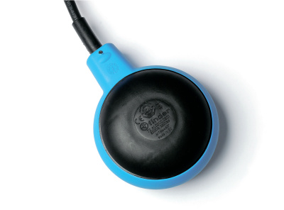 Поплавковый выключатель - 2 водонепроницаемые камеры; для управления насосами технического водопровода; кабель ПВХ 15м; контакты 1СО 20А; степень защиты IP68