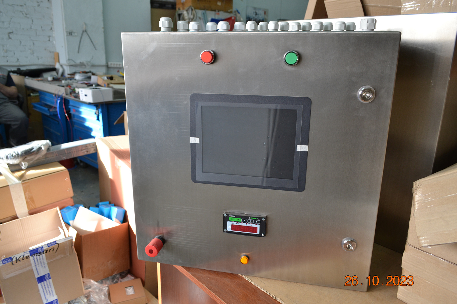 Шкаф управления фасовочным автоматом для густых пищевых продуктов